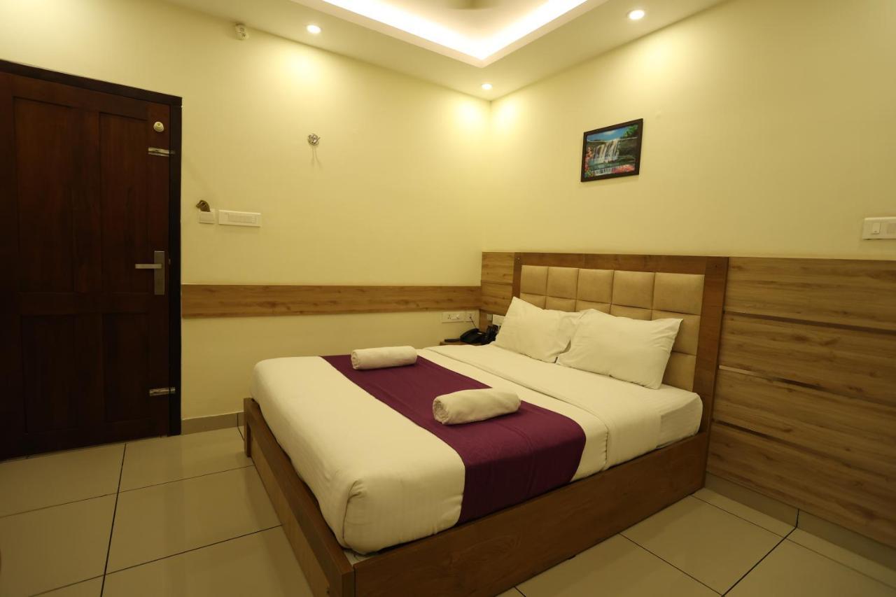 Balaji Regency Kanhangad Kannangad 외부 사진
