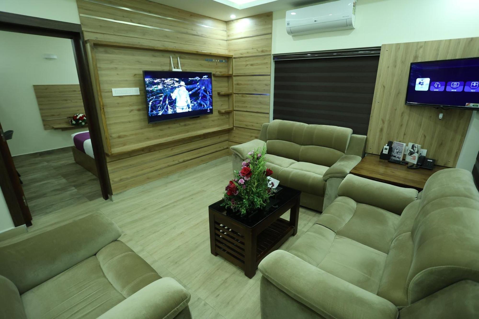 Balaji Regency Kanhangad Kannangad 외부 사진